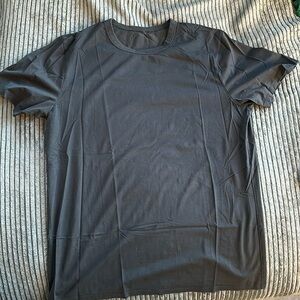 Lululemon Fundamental Tee (M)